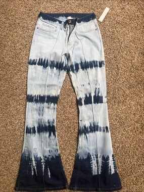 VENUS Tie-Dye Flare Jeans in Light Blue & Navy